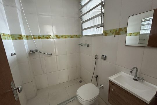 Banheiro social de casa para alugar com 2 quartos, 80m² em Cachambi, Rio de Janeiro