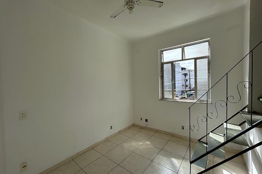 Sala de casa para alugar com 2 quartos, 80m² em Cachambi, Rio de Janeiro