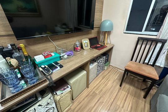 Sala de apartamento à venda com 2 quartos, 48m² em Jardim Regina, São Paulo