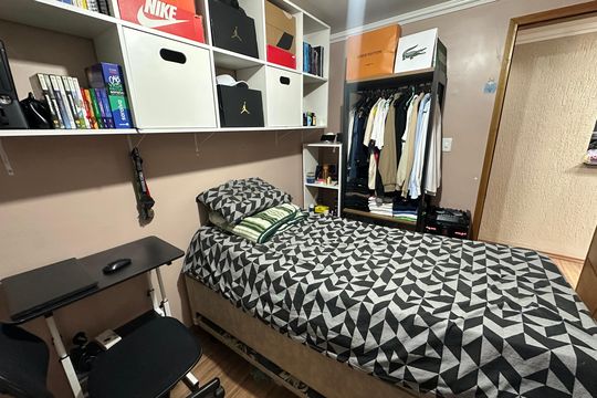 Quarto 1 de apartamento à venda com 2 quartos, 48m² em Jardim Regina, São Paulo