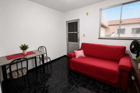 Sala de apartamento para alugar com 2 quartos, 44m² em Bangu Senador Camará , Rio de Janeiro
