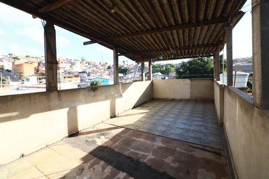 Área de Serviço de casa à venda com 5 quartos, 260m² em Conceicao, Osasco