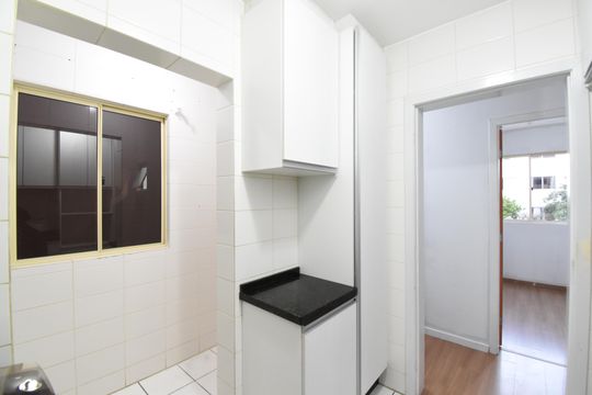 Cozinha de apartamento para alugar com 3 quartos, 57m² em Iná, São José dos Pinhais
