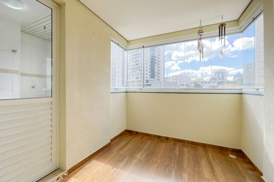 Sacada de apartamento à venda com 2 quartos, 58m² em Vila Osasco, Osasco