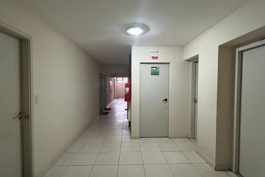 Hall social de apartamento para alugar com 1 quarto, 29m² em Santo Amaro, São Paulo