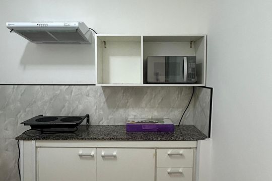 Cozinha de apartamento para alugar com 1 quarto, 29m² em Santo Amaro, São Paulo