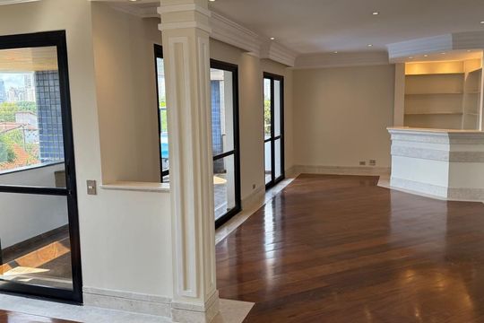 Apartamento à venda com 3 quartos, 216m² em Cidade Monções, São Paulo