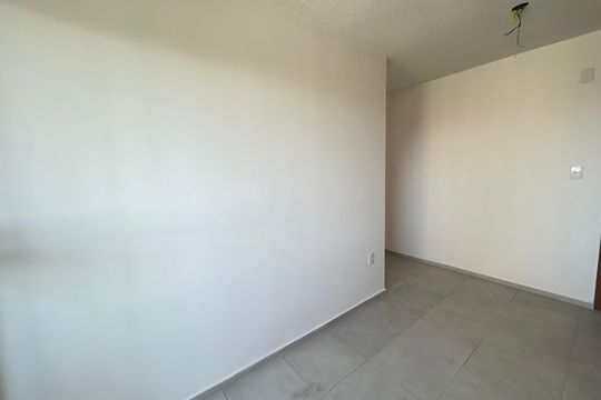 Sala de apartamento para alugar com 2 quartos, 48m² em Del Castilho, Rio de Janeiro
