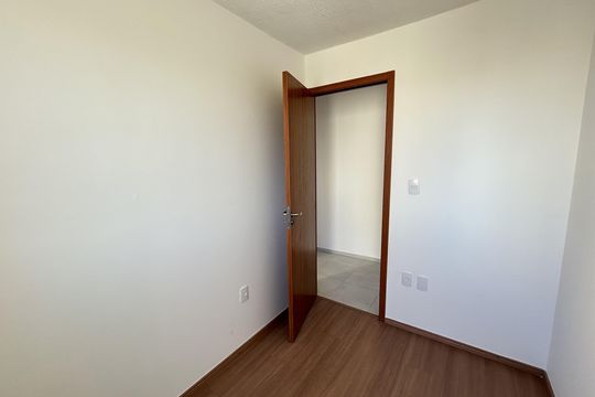 Quarto 1 de apartamento para alugar com 2 quartos, 48m² em Del Castilho, Rio de Janeiro