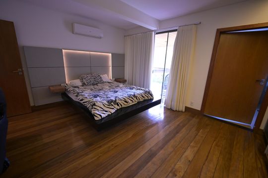 Casa de Condomínio à venda com 5 quartos, 1600m² em Parque Industrial Joao Bras, Goiânia