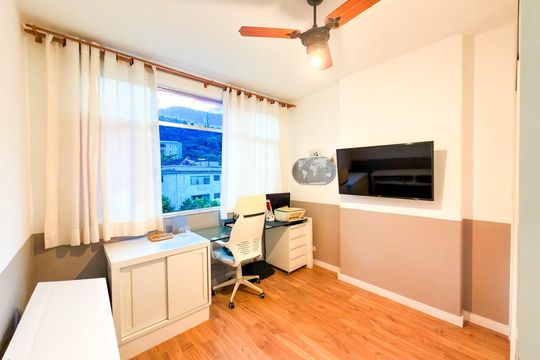 Quarto 2 de apartamento à venda com 3 quartos, 90m² em Tijuca, Rio de Janeiro
