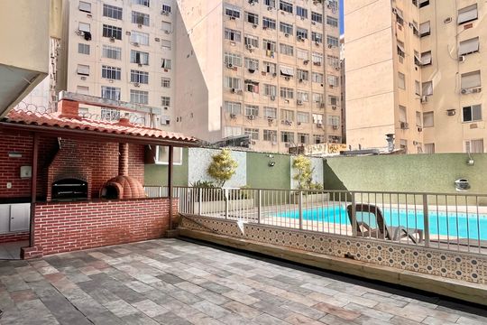 Área comum - Piscina de apartamento à venda com 4 quartos, 180m² em Copacabana, Rio de Janeiro