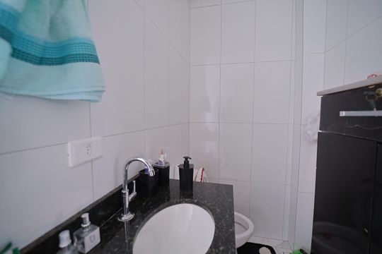 Banheiro de kitnet/studio à venda com 1 quarto, 29m² em Vila Buenos Aires, São Paulo