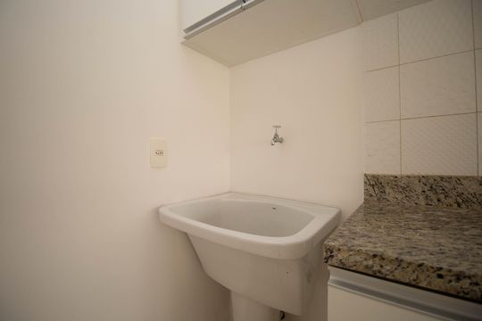 Cozinha e Área de Serviço de kitnet/studio para alugar com 1 quarto, 32m² em Sqnw, Brasília