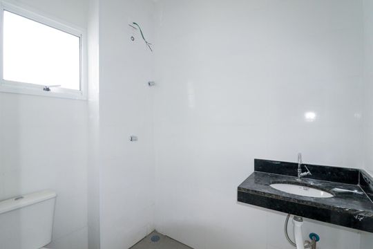 Banheiro de apartamento à venda com 1 quarto, 32m² em Jardim Primavera, São Paulo