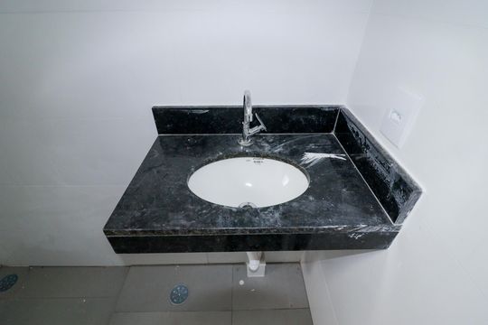 Banheiro de apartamento à venda com 1 quarto, 32m² em Jardim Primavera, São Paulo