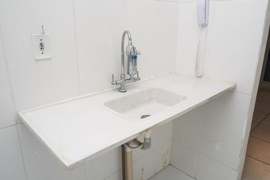 Cozinha de apartamento para alugar com 2 quartos, 42m² em Rocha Sobrinho, Mesquita