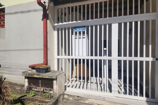 Fachada de apartamento para alugar com 2 quartos, 60m² em Colubandê, São Gonçalo
