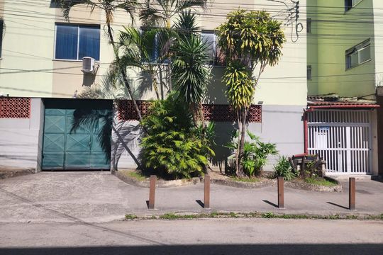 Fachada de apartamento para alugar com 2 quartos, 60m² em Colubandê, São Gonçalo