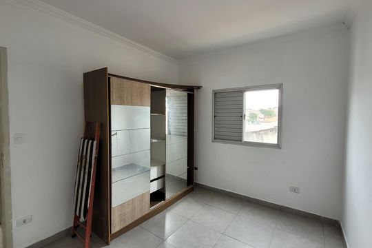 Quarto 01 de apartamento para alugar com 2 quartos, 48m² em Pedreira, Itaquaquecetuba