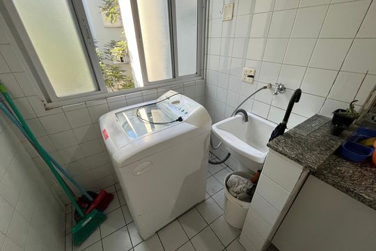 Área de Serviço de apartamento para alugar com 2 quartos, 56m² em Parque Reboucas, São Paulo
