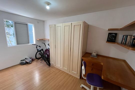 Quarto 1 de apartamento para alugar com 2 quartos, 56m² em Parque Reboucas, São Paulo