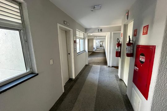 Hall de entrada de apartamento para alugar com 2 quartos, 56m² em Parque Reboucas, São Paulo