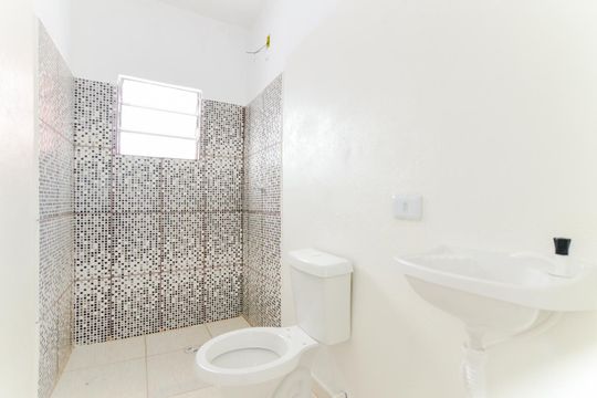 Banheiro de apartamento para alugar com 1 quarto, 60m² em Recreio São Jorge, Guarulhos