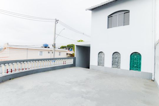 Quintal de casa para alugar com 2 quartos, 125m² em Jardim Ipanema, Guarulhos