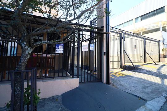 Área comum - Fachada de apartamento para alugar com 2 quartos, 49m² em Bussocaba, Osasco