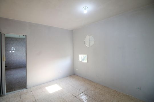 Sala - Quarto de casa para alugar com 1 quarto, 70m² em Rocha Miranda, Rio de Janeiro