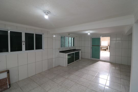 Cozinha de casa para alugar com 2 quartos, 100m² em Parque Sao Rafael, São Paulo
