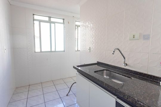 Cozinha de apartamento para alugar com 2 quartos, 44m² em Casa Grande, Diadema