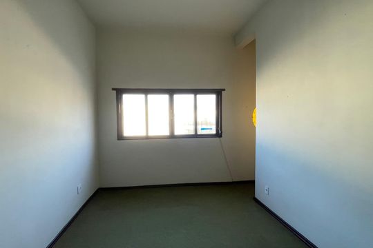 Sala de casa de condomínio à venda com 3 quartos, 96m² em Tauá, Rio de Janeiro