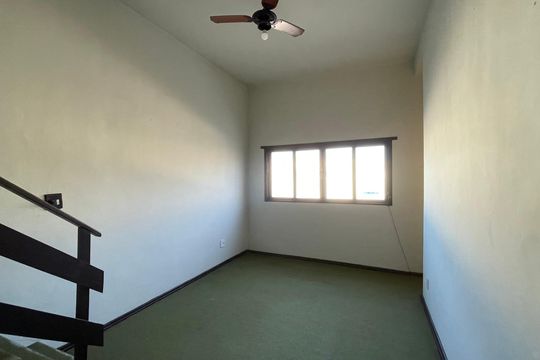 Sala de casa de condomínio à venda com 3 quartos, 96m² em Tauá, Rio de Janeiro