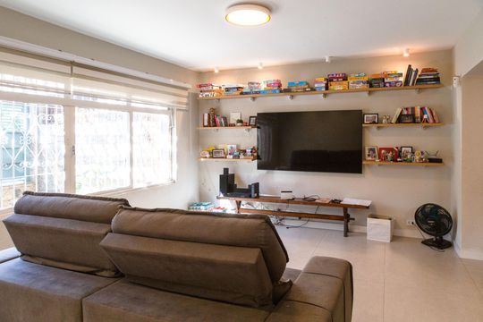 Casa à venda com 3 quartos, 171m² em Jardim Santa Cecilia, Guarulhos