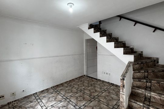Casa à venda com 2 quartos, 45m² em Vila João Ramalho, Santo André