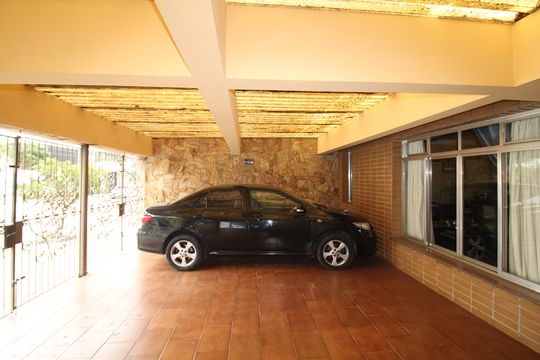 Garagem de casa à venda com 3 quartos, 300m² em Santana, São Paulo
