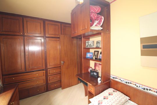 Quarto 2 de casa à venda com 3 quartos, 300m² em Santana, São Paulo