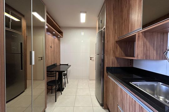 Cozinha de apartamento para alugar com 3 quartos, 106m² em Capoeiras, Florianópolis