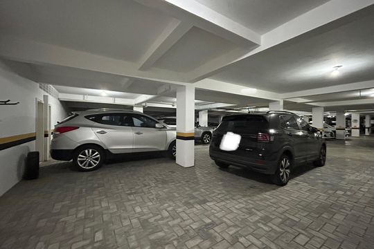 Garagem de apartamento para alugar com 3 quartos, 106m² em Capoeiras, Florianópolis
