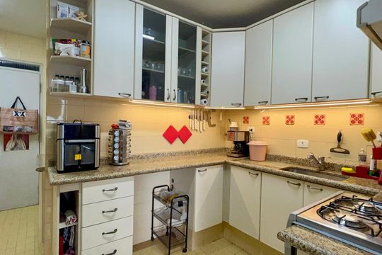 Cozinha de apartamento à venda com 3 quartos, 110m² em Paraíso, São Paulo