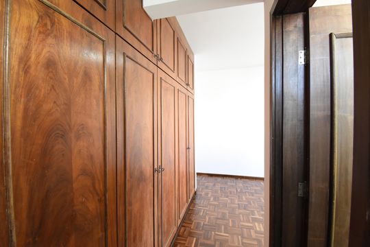 Suíte de apartamento para alugar com 3 quartos, 125m² em Centro Cívico, Curitiba