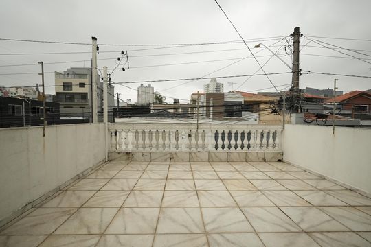 Varanda de casa à venda com 3 quartos, 173m² em Jardim Pilar, Santo André