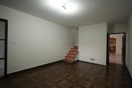 Sala de casa à venda com 3 quartos, 173m² em Jardim Pilar, Santo André