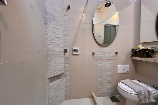 Banejro social de apartamento para alugar com 2 quartos, 79m² em Ipanema, Rio de Janeiro
