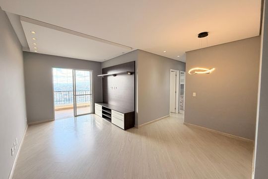 Sala de apartamento à venda com 3 quartos, 90m² em Jardim Messina, Jundiaí