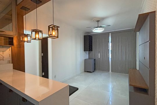 Apartamento para alugar com 2 quartos, 70m² em Gonzaga, Santos