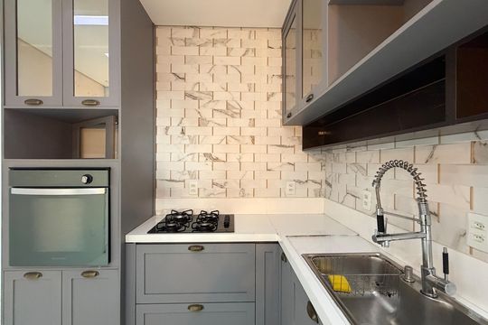 Cozinha e Área de Serviço de apartamento para alugar com 2 quartos, 70m² em Gonzaga, Santos