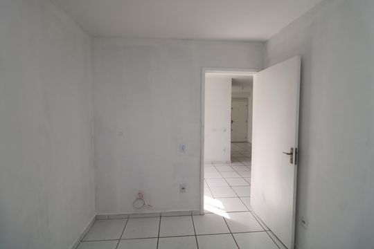 Quarto 2 de apartamento para alugar com 2 quartos, 50m² em Parque Boa Esperança, São Paulo